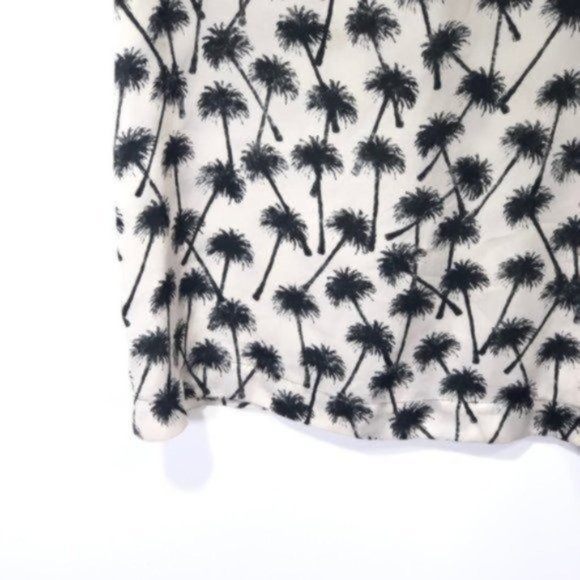 L'AGENCE Ivory Black Palm Tree Print Silk Blouse Short Sleeve Lightweight - Picture 5 of 7